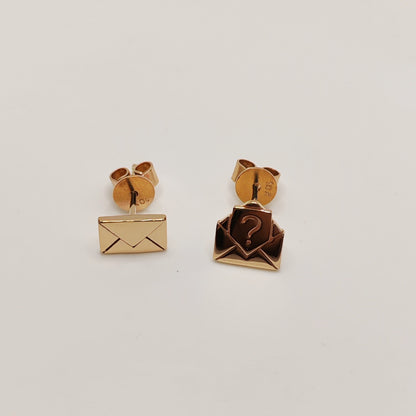Golden Message-10K Gold Stud Earrings